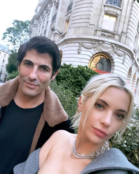 Pregnant Ashley Benson marries oil heir Brandon Davis: report