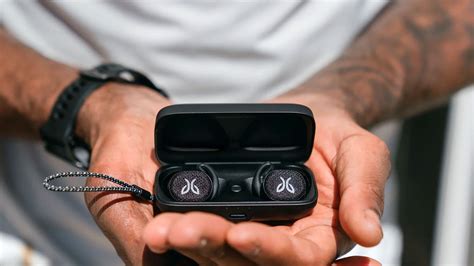 New Jaybird Vista 2 TWS Earbuds Has “Earthproof Durability”