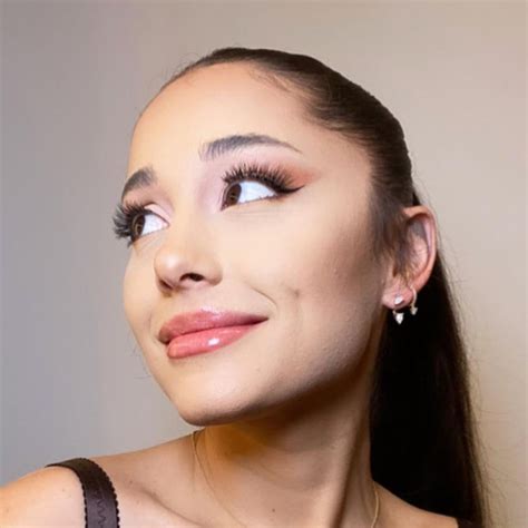 Ariana Grande Augenbrauen