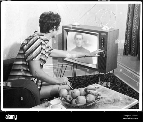 Television set 1960s hi-res stock photography and images - Alamy