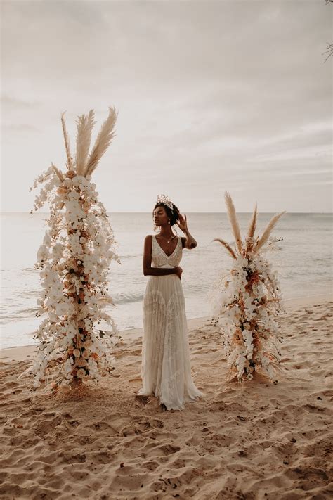 Boho beach wedding dresses 60 photos - Vianawedding.com