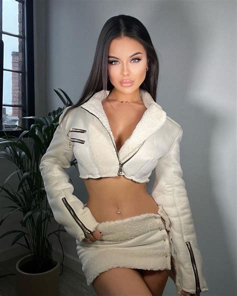 ruby sophia blake : r/sfwfurfetish