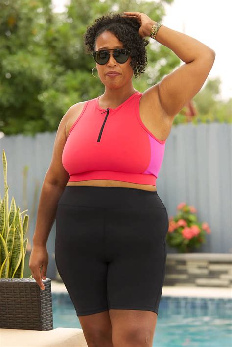 28 Swimsuits For Big Busts That Are Stylish & Supportive - Cliché Magazine