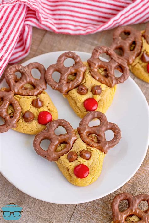 Reindeer Cookies With Pretzel Antlers