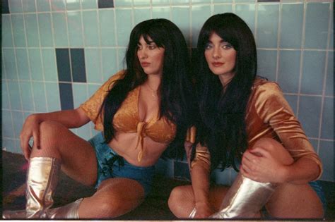 Online 1970s Dance Workshop with Laura from The Meyer Dancers - The Fun Fed