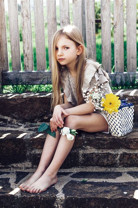 PRETTY YOUNG THINGS - Les enfants à Paris