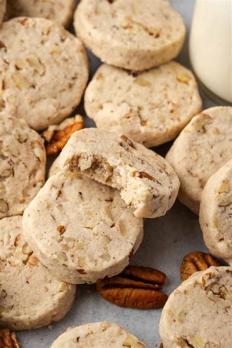 Pecan Sandies Recipe | Cookies and Cups