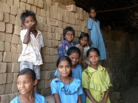 Odisha Migration: Child labour in brick kiln