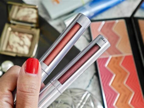 METALLIC LIPS WITH RUNWAY ROGUE LIQUID LIPSTICKS / Reflection of Sanity