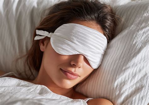 I Followed The German Sleep Schedule For 30 Days — Off Ambien, Lost 14 ...