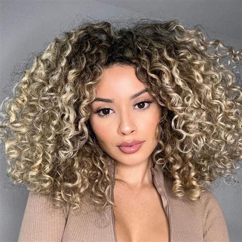 30 Gorgeous Curly Hair Color Ideas to Pull Off in 2025 | Highlights ...