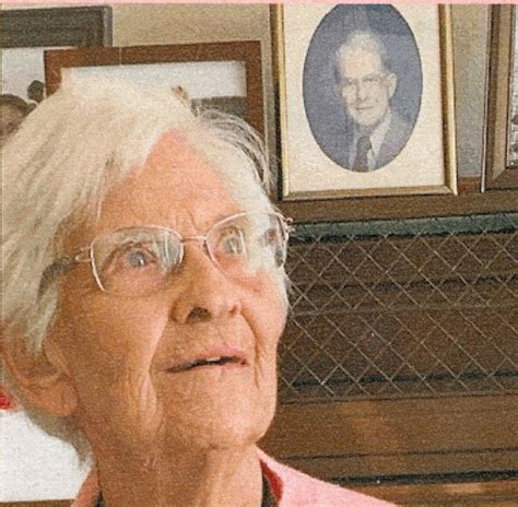 Waneta Moses Obituary - Decatur, IL | Brintlinger and Earl Funeral Home
