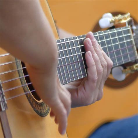 Learn to Improvise on Guitar with Exercises – The Spanish Guitar Hub