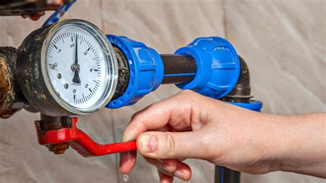 How To Measure And Adjust Water Pressure in Your Home: Step-By-Step ...