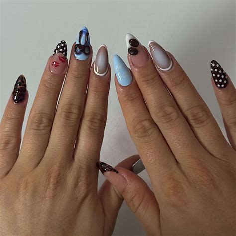 26 Polka Dot Nail Ideas for a Mani with Retro-Chic Flair