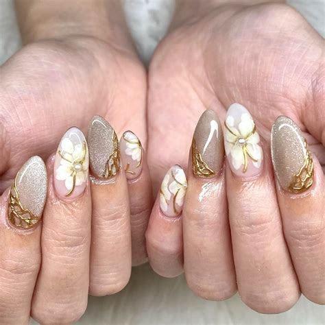 16 Gold Nails Ideas for a Glamorous Look