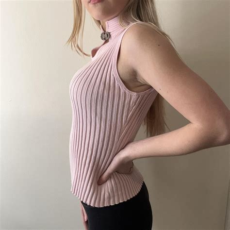 Women's Pink Vest | Depop