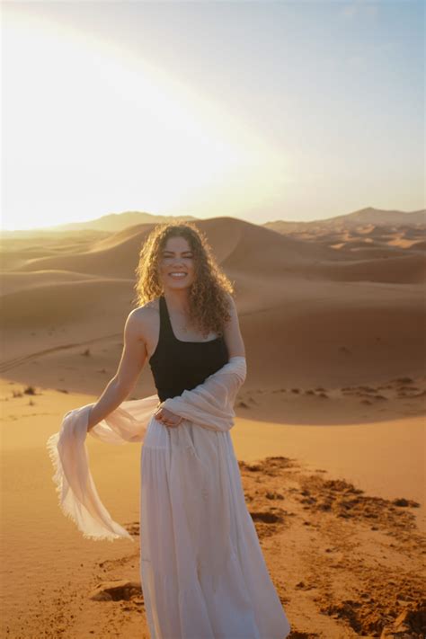 Where is Lallybroch? How to See Midhope Castle - hannah, here and there