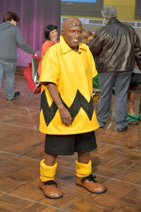 The cast of the Today Show's way too realistic Charlie Brown costumes ...