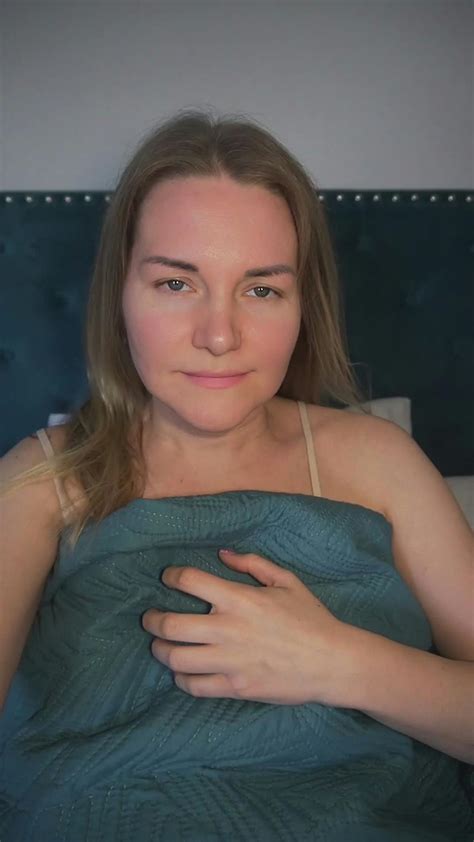 Step+Mom+And+Son+Share+A+Bed+In+A+Motel+Room Videos, Download The BEST ...