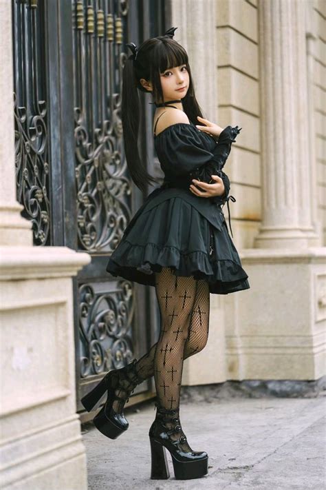 Pin on My Style 24 | Cosplay woman, Gothic lolita, Asian girl