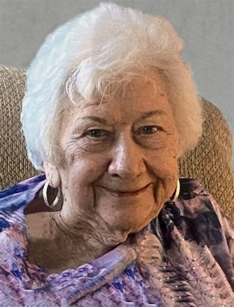 Dorothy "Dotti" Craig Obituary - Pekin, IL