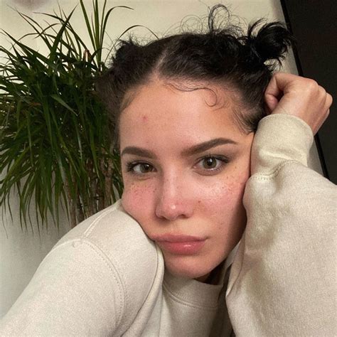 Celebrities No Makeup Selfies | Saubhaya Makeup