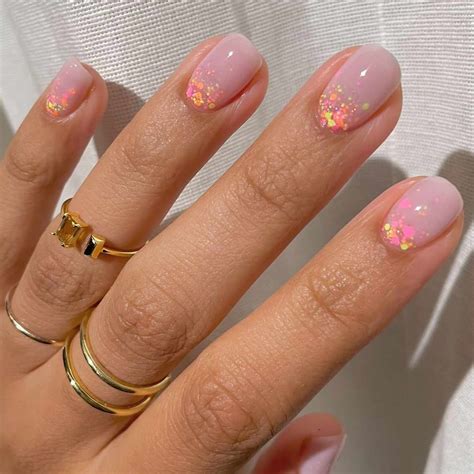 25 Glitter Ombré Nail Ideas to Try in 2024