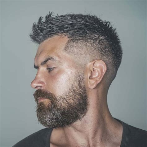 Mid Fade Cortes De Pelo Para Hombre Desvanecido : Corte Fade En El ...