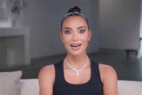 Kim Kardashian suffers embarrassing wardrobe malfunction as her pants ...