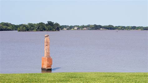 How Louisiana's Lake Peigneur Became 200 Feet Deep in an Instant ...