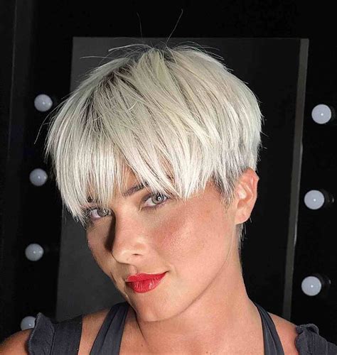 Silver-Blonde Hair - How to Get This Trendy Color for 2026 | Short ...
