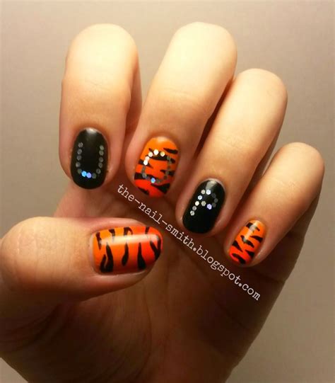 Nails Of Tiger
