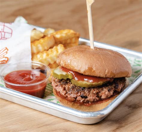 7 Vegan Fast-Food Restaurants With Kids' Meals | VegNews