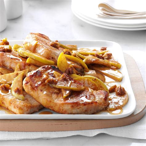 Flavorful Cinnamon-Apple Pork Chops