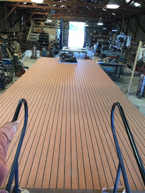 Cleaning Pontoon Vinyl Flooring – Flooring Blog