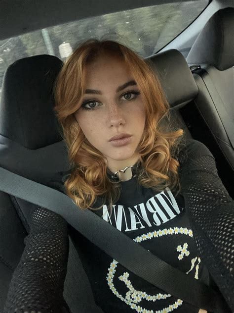 come on in ! : r/SFWRedheads