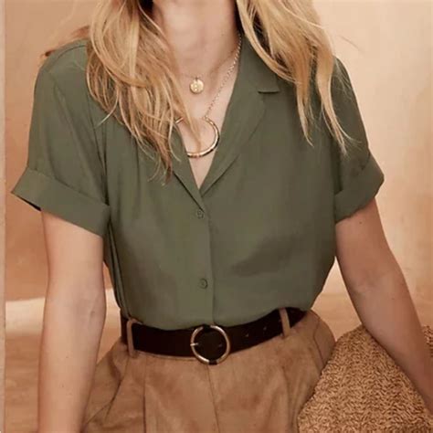 NWT Banana Republic L olive green blouse | Olive green shirt outfit ...