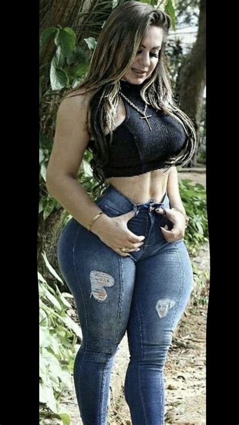 Curvy Women, Chic And Curvy, Beautiful Latina, Belle