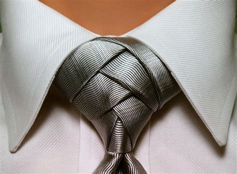 PLATINUM TRINITY | Ties mens, Tie knots, Neck tie knots