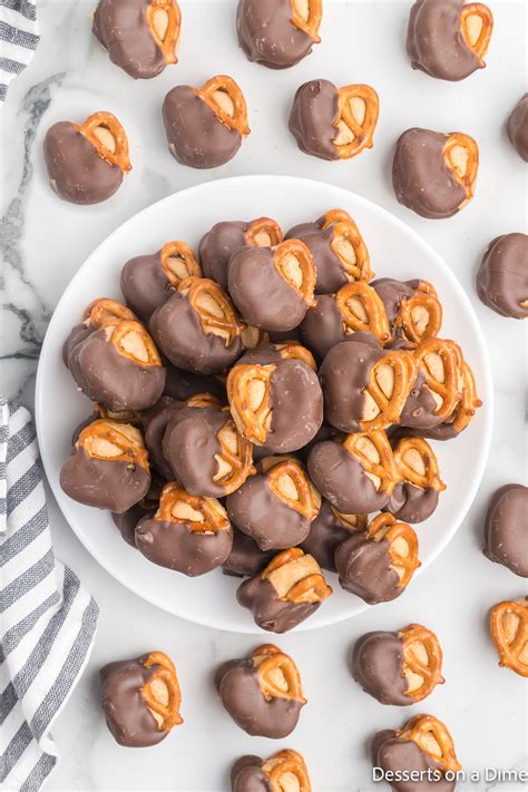 Peanut Butter Pretzel Bites - Desserts on a Dime