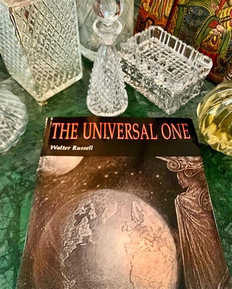The Universal One : Russell, Walter: Amazon.in: Books