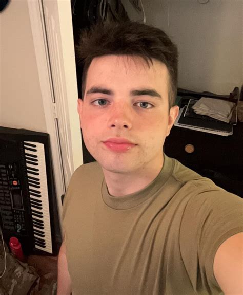 Beard or No Beard? : r/malehairadvice