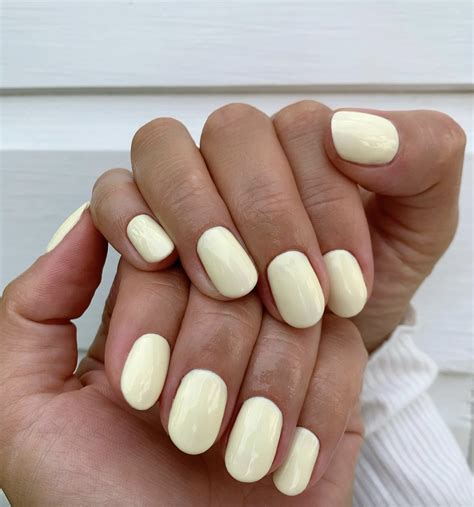 19+ Best Butter Yellow Manicure Ideas to Inspire Your Perfect Summer ...