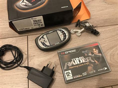 I just bought this beauty for €40! No box inlay though, but the phone ...