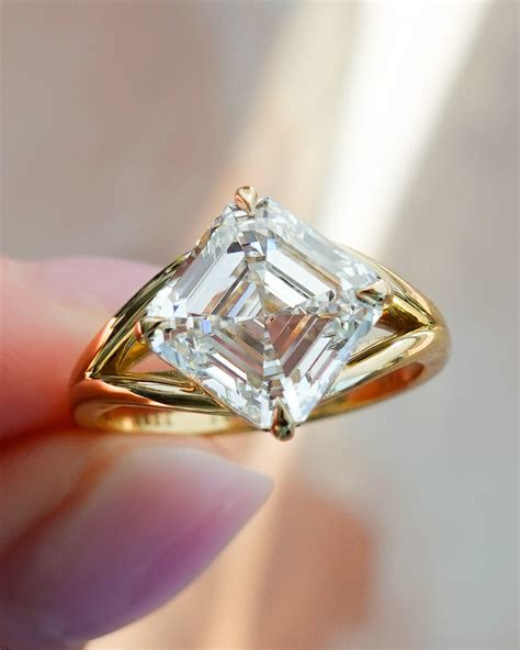 How to Tell if a Diamond is Real: 10 Tests | GoodStone