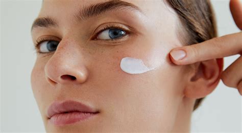 Tranexamic Acid: The Skin-Brightening Ingredient You Need to Know Abou – Civant
