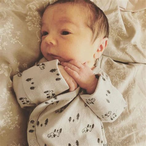 Newborn Pacifier Kit Ryan & Rose Cutie Preemie Pacifier Kit - 2-Stage Preemie & Newborn ...