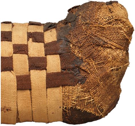 Wrapping Matters: Unpacking the Materiality of Votive Animal Mummies