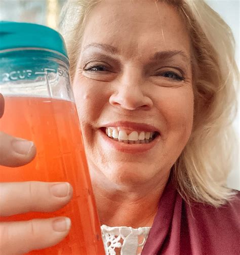 Sister Wives' Janelle Brown's Weight Loss Transformation: Photos